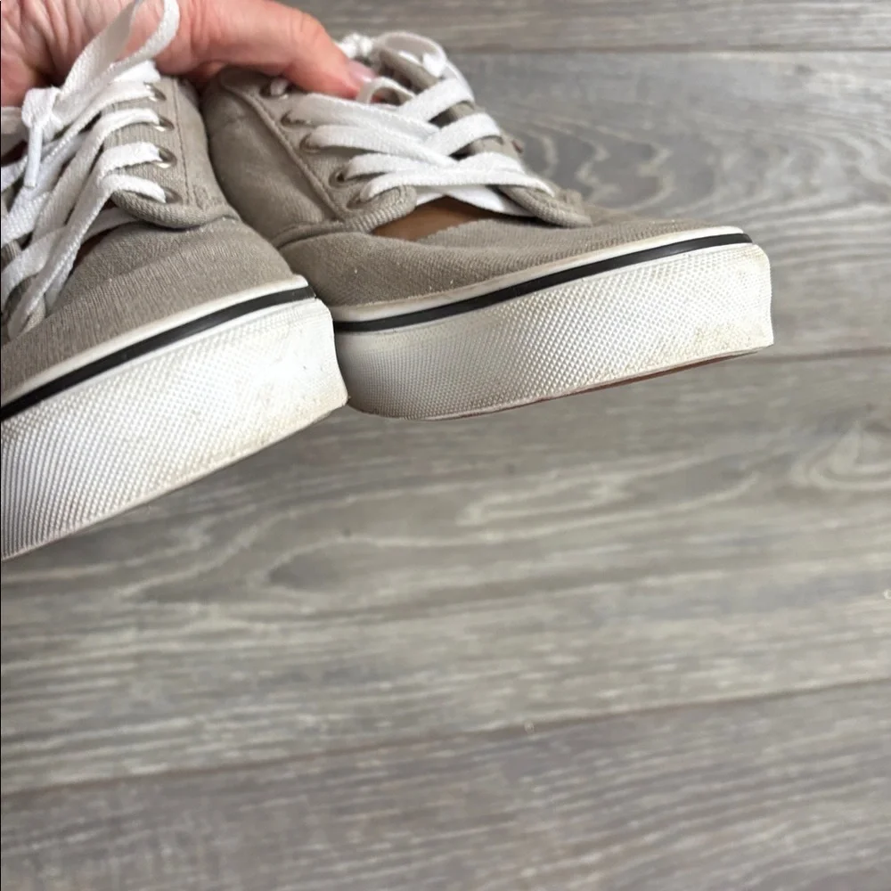 Vans Light Gray Canvas Shoes with White Laces - Picture 4 of 8
